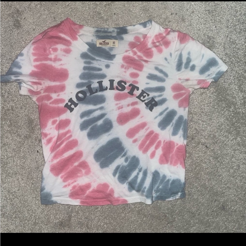 Hollister T shirt